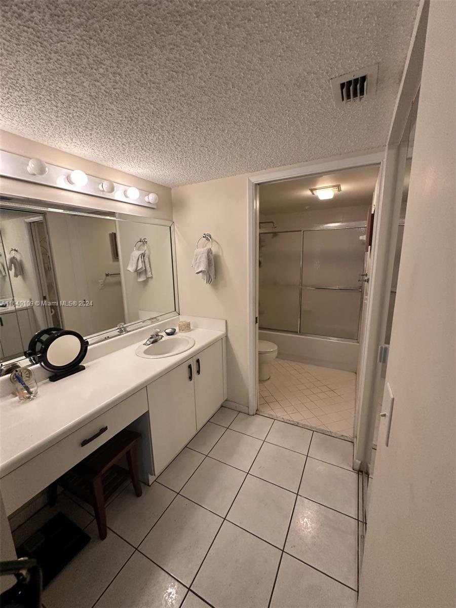 13701 12th St, Pembroke Pines, FL, 33027 United States, 2 Bedrooms Bedrooms, ,1 BathroomBathrooms,Residential,For Sale,12th St,A11540109