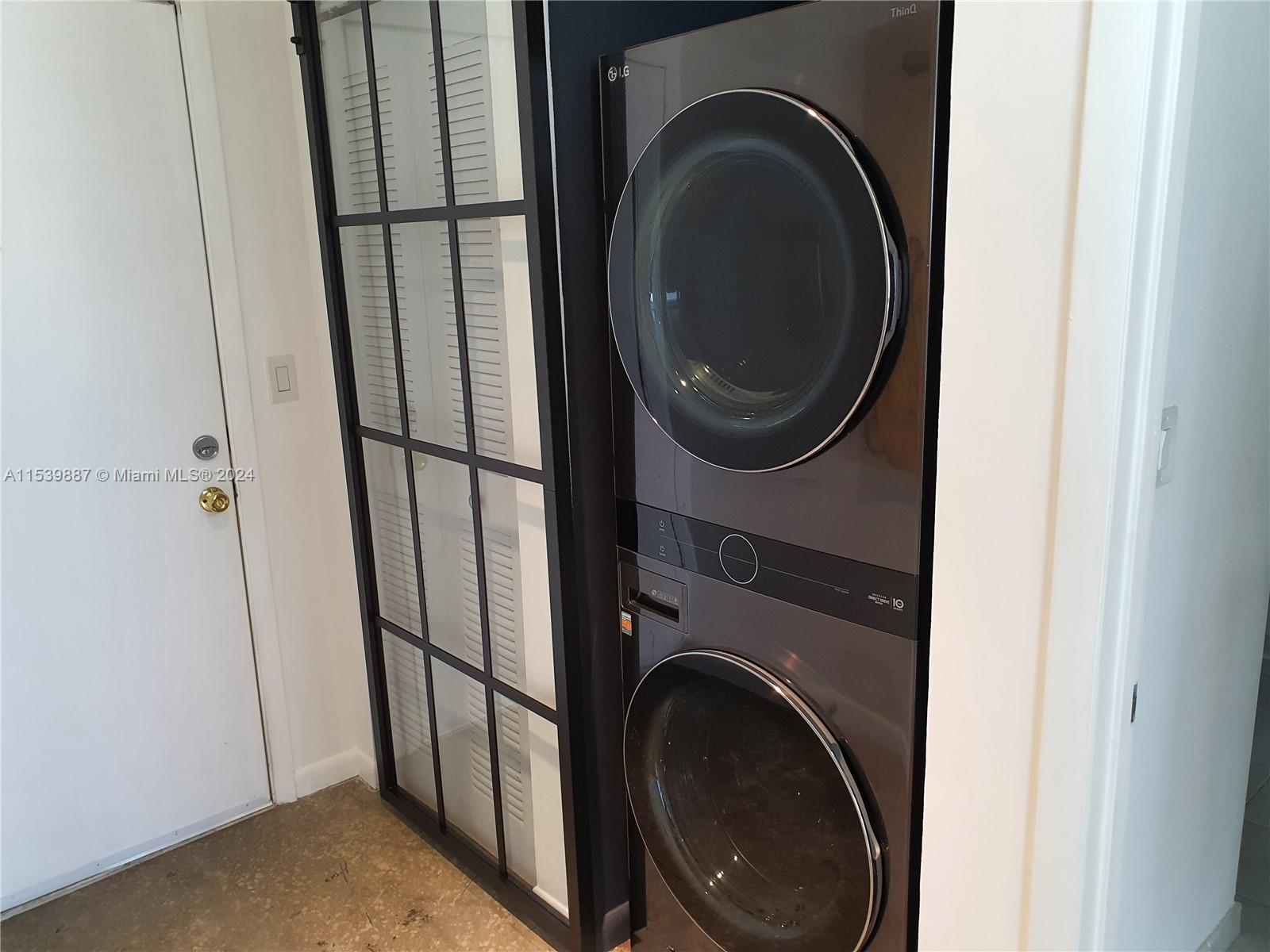 133 NE 2nd Ave 2012, Miami, Florida 33132, 2 Bedrooms Bedrooms, ,2 BathroomsBathrooms,Residential,For Sale,133 NE 2nd Ave 2012,A11539887