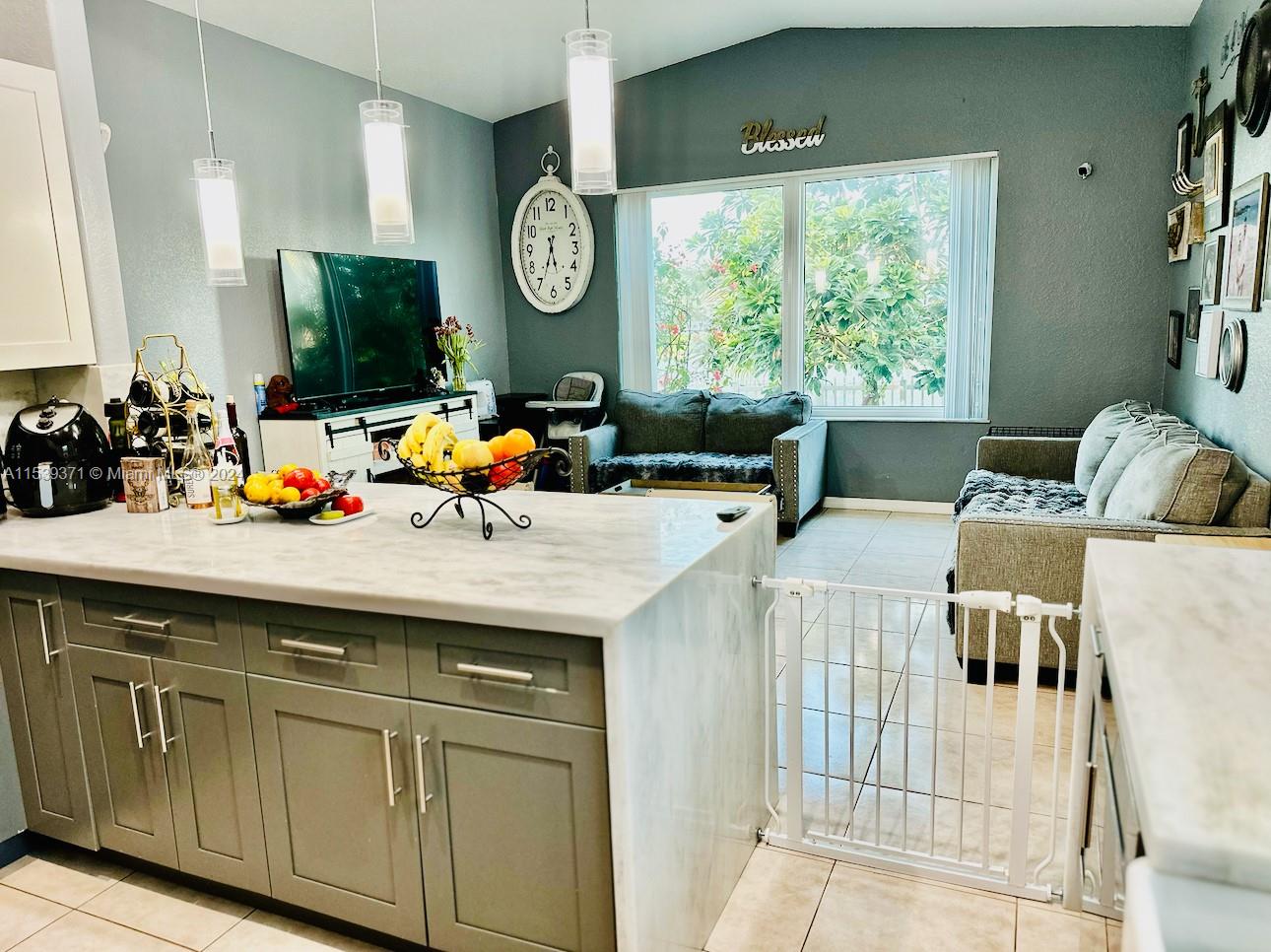 16013 SW 63rd Ter 16013, Miami, Florida 33193, 4 Bedrooms Bedrooms, ,2 BathroomsBathrooms,Residentiallease,For Rent,16013 SW 63rd Ter 16013,A11539371