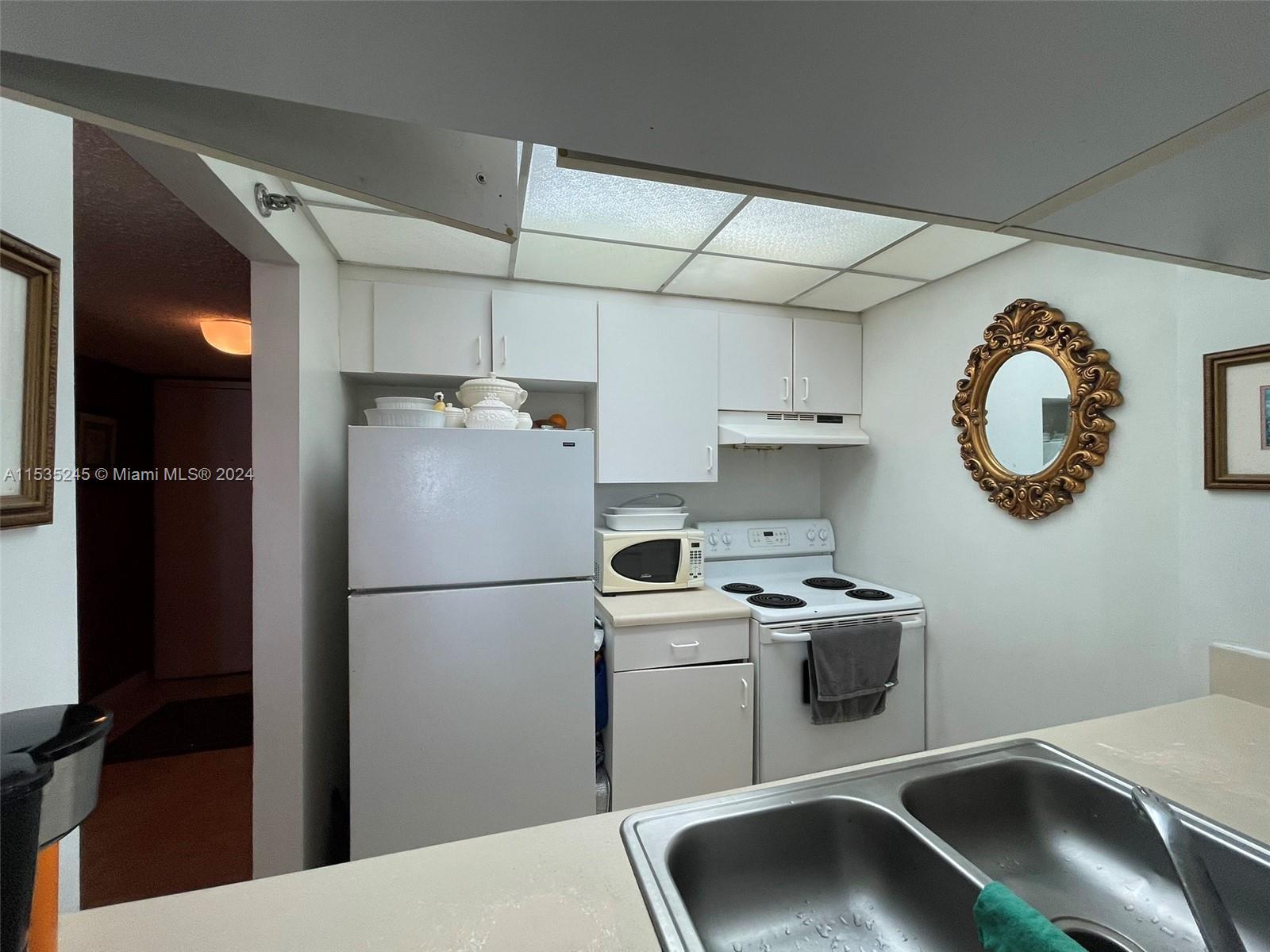 850 N Miami Ave W-2209, Miami, Florida 33136, 2 Bedrooms Bedrooms, ,2 BathroomsBathrooms,Residential,For Sale,850 N Miami Ave W-2209,A11535245