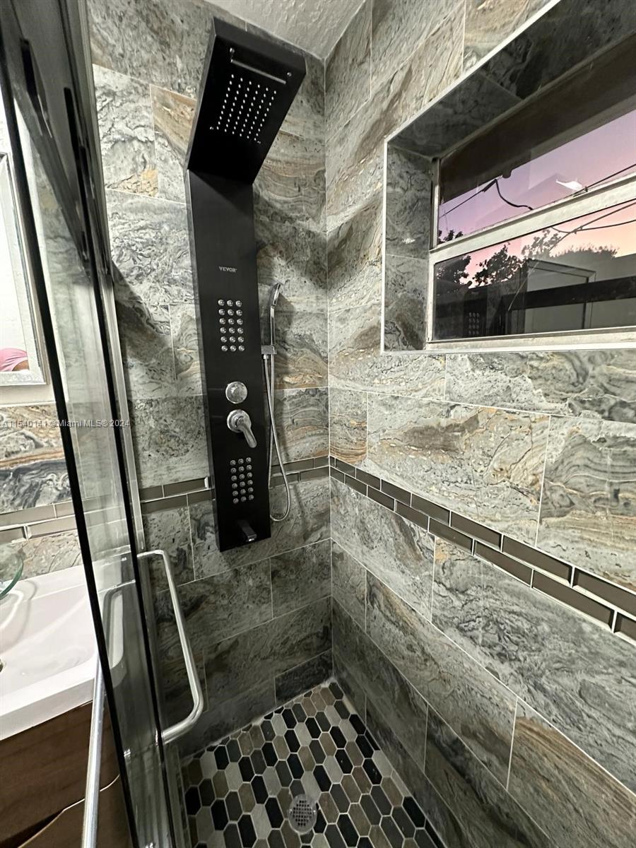 552 NE 161st St, North Miami Beach, Florida 33162, 5 Bedrooms Bedrooms, ,3 BathroomsBathrooms,Residential,For Sale,552 NE 161st St,A11540141