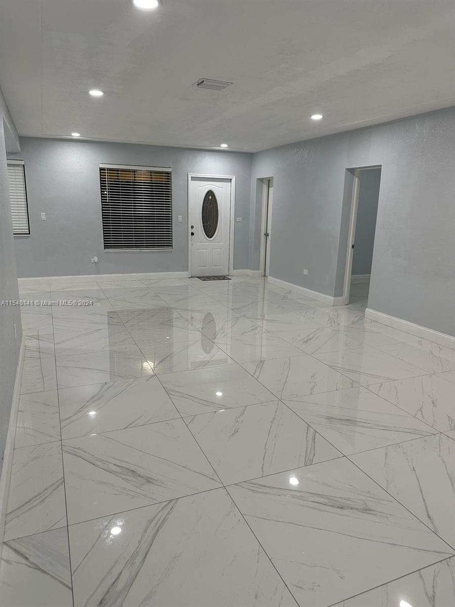 552 NE 161st St, North Miami Beach, Florida 33162, 5 Bedrooms Bedrooms, ,3 BathroomsBathrooms,Residential,For Sale,552 NE 161st St,A11540141