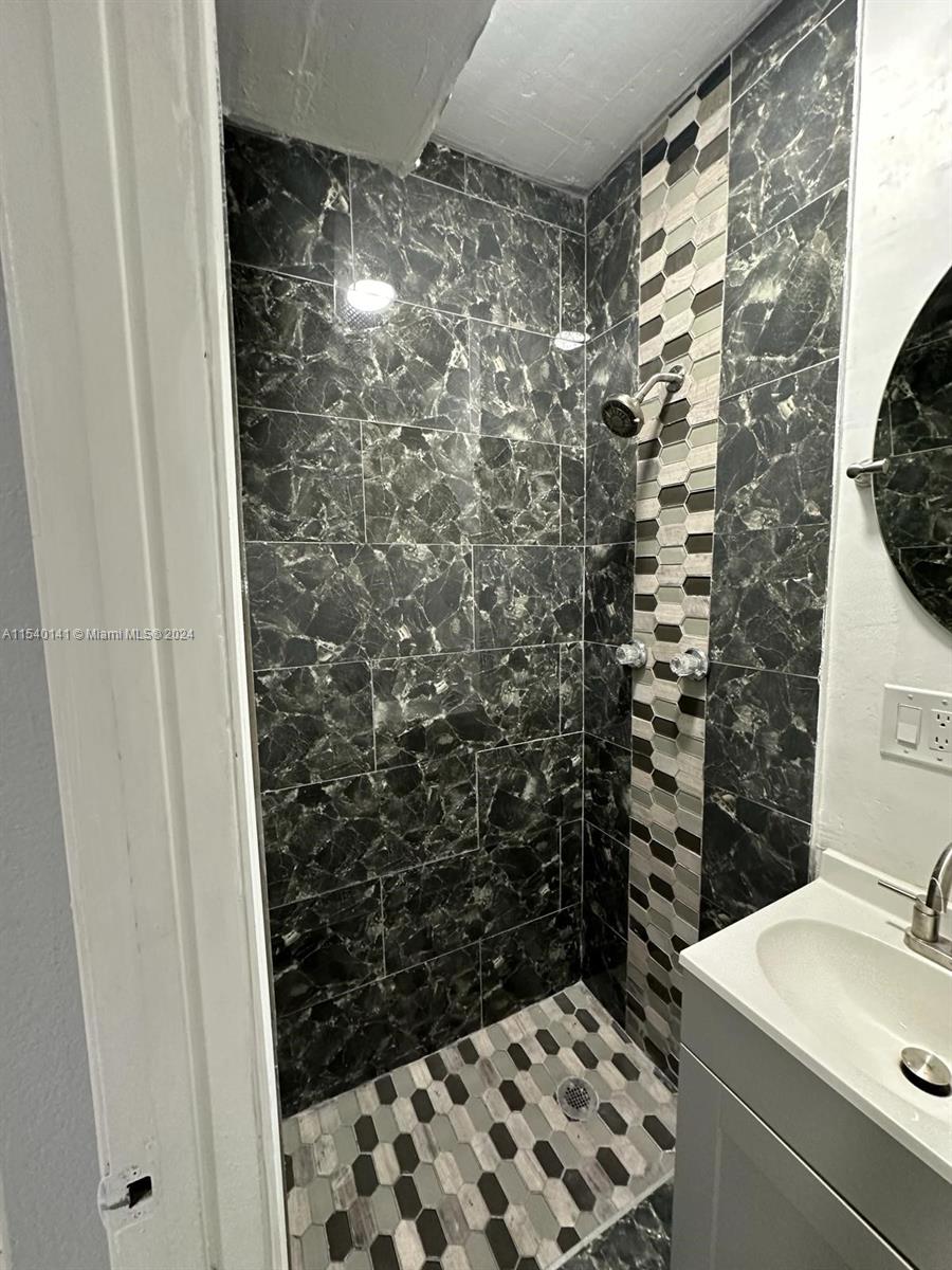 552 NE 161st St, North Miami Beach, Florida 33162, 5 Bedrooms Bedrooms, ,3 BathroomsBathrooms,Residential,For Sale,552 NE 161st St,A11540141