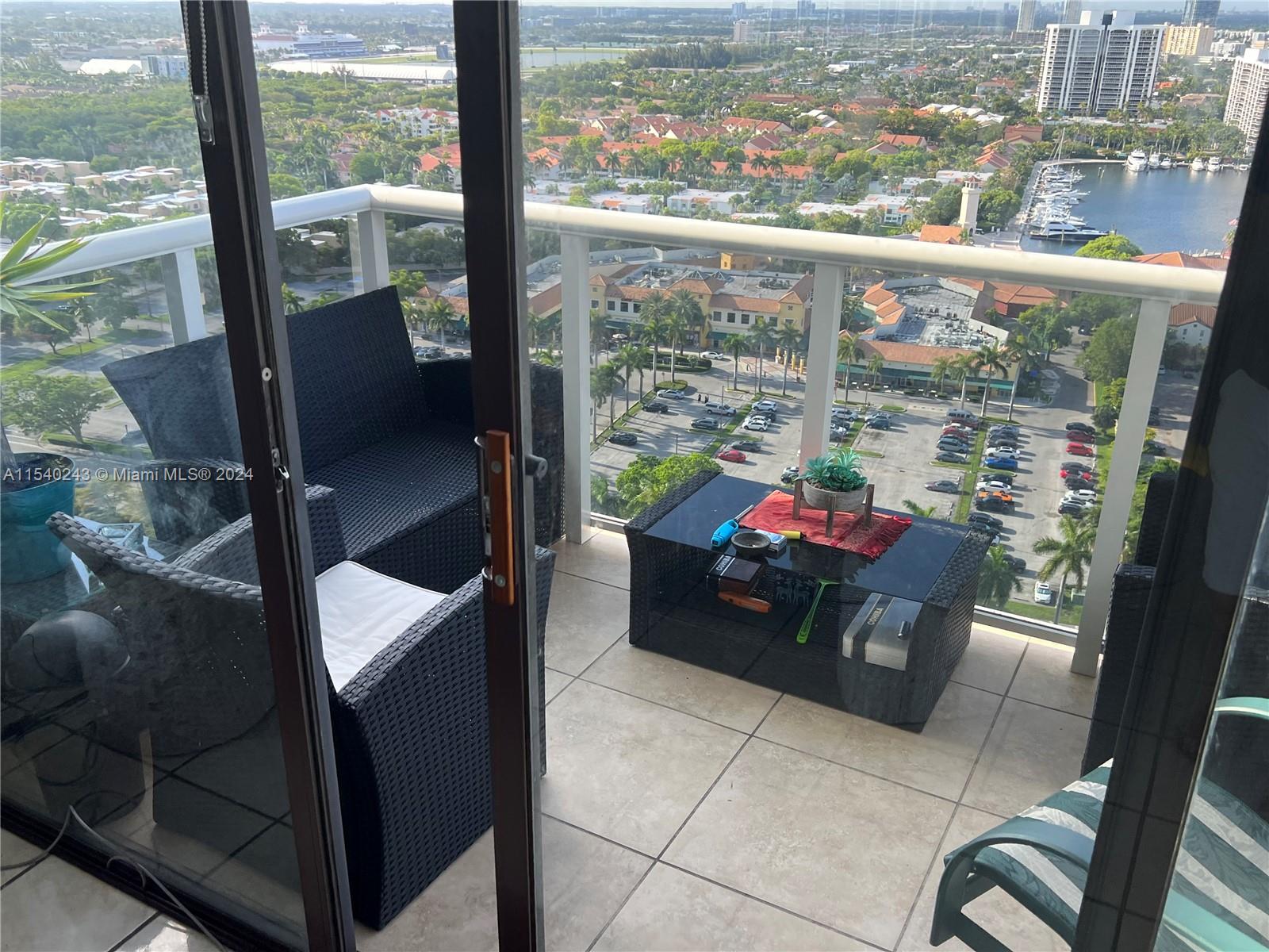 3625 Country Club Dr, Aventura, FL, 33180 United States, 1 Bedroom Bedrooms, ,1 BathroomBathrooms,Residential,For Sale,Country Club Dr,A11540243