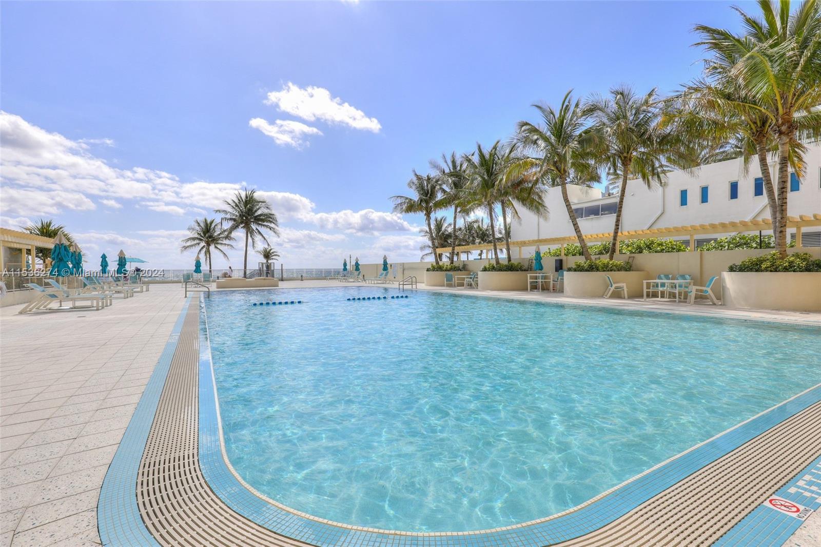 2501 S Ocean Dr 1108, Hollywood, Florida 33019, 1 Bedroom Bedrooms, ,1 BathroomBathrooms,Residential,For Sale,2501 S Ocean Dr 1108,A11536274