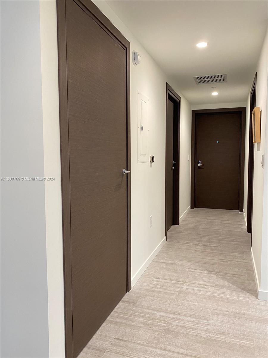 1000 Brickell Plaza 3807, Miami, Florida 33131, 1 Bedroom Bedrooms, ,2 BathroomsBathrooms,Residentiallease,For Rent,1000 Brickell Plaza 3807,A11539769