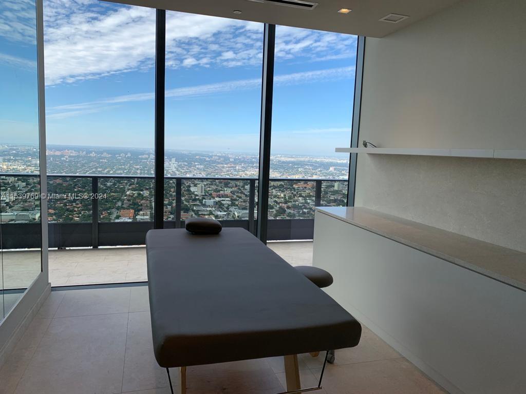 1000 Brickell Plaza 3807, Miami, Florida 33131, 1 Bedroom Bedrooms, ,2 BathroomsBathrooms,Residentiallease,For Rent,1000 Brickell Plaza 3807,A11539769