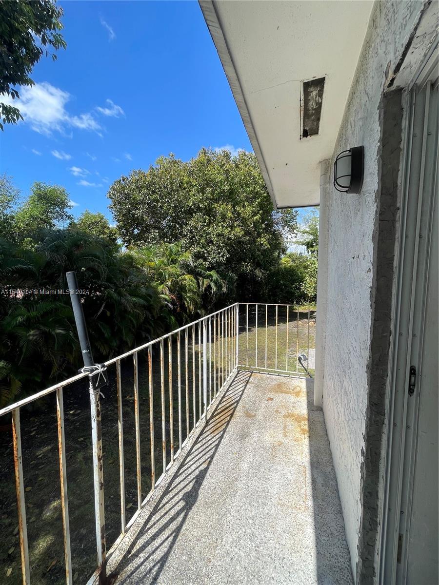 570 NE 63rd St 4, Miami, Florida 33138, 2 Bedrooms Bedrooms, ,1 BathroomBathrooms,Residentiallease,For Rent,570 NE 63rd St 4,A11540104