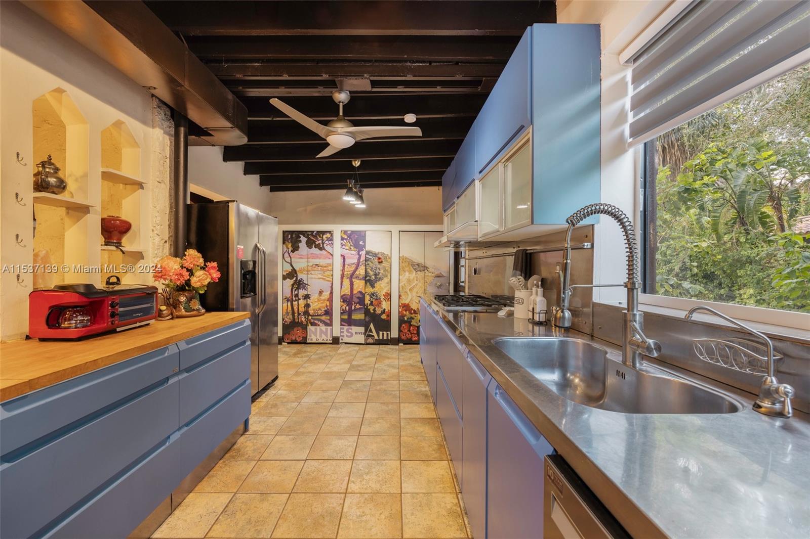 11612 NE 6th Ave, Biscayne Park, Florida 33161, 4 Bedrooms Bedrooms, ,3 BathroomsBathrooms,Residential,For Sale,11612 NE 6th Ave,A11537139