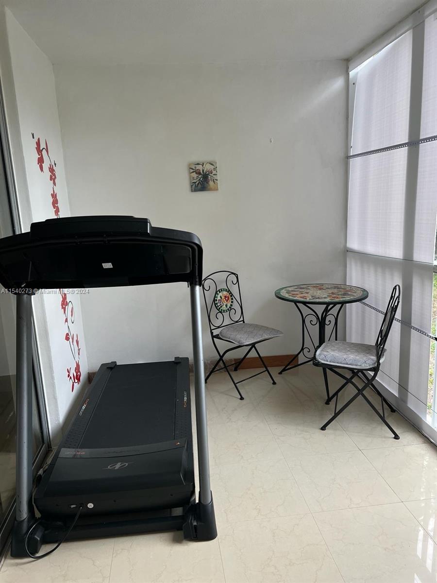 1000 NE 12th Ave 108, Hallandale Beach, Florida 33009, 2 Bedrooms Bedrooms, ,2 BathroomsBathrooms,Residential,For Sale,1000 NE 12th Ave 108,A11540273