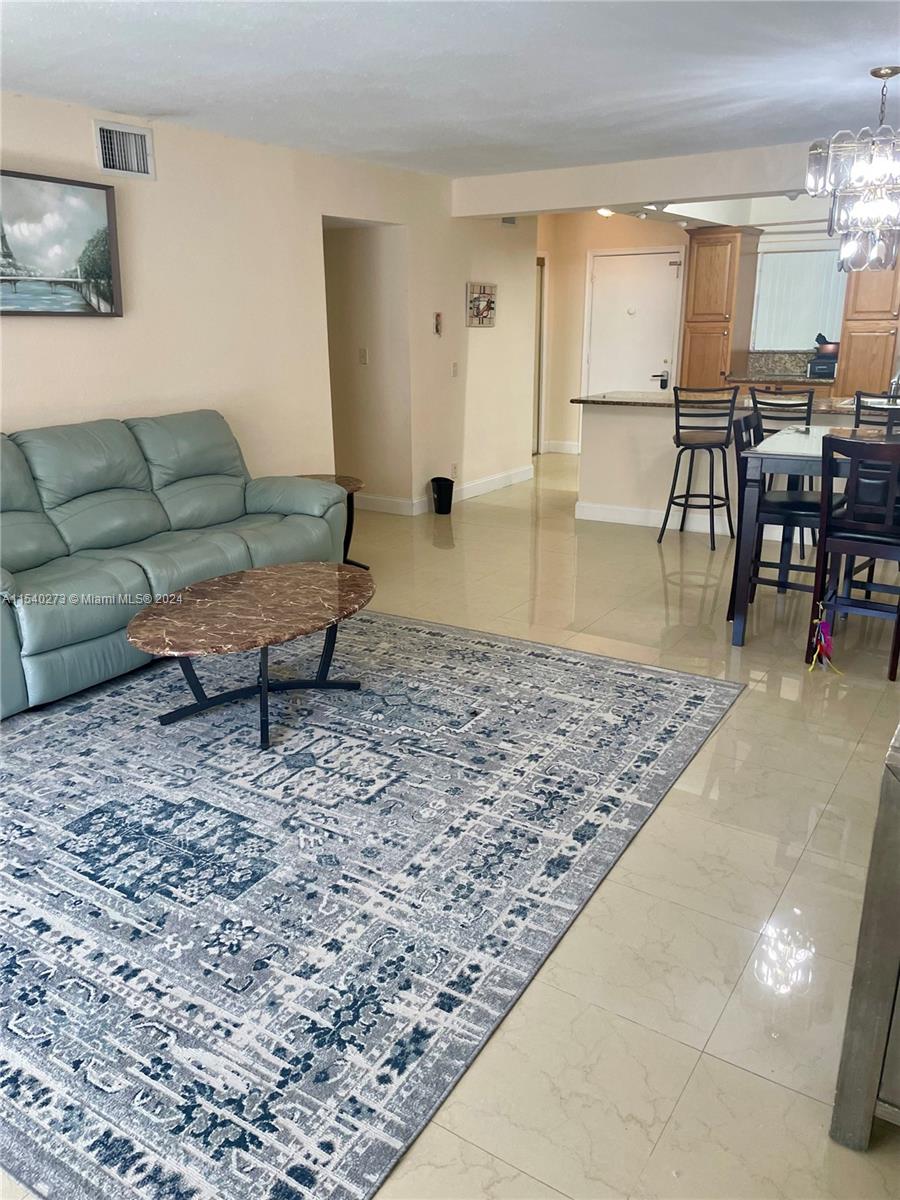 1000 NE 12th Ave 108, Hallandale Beach, Florida 33009, 2 Bedrooms Bedrooms, ,2 BathroomsBathrooms,Residential,For Sale,1000 NE 12th Ave 108,A11540273