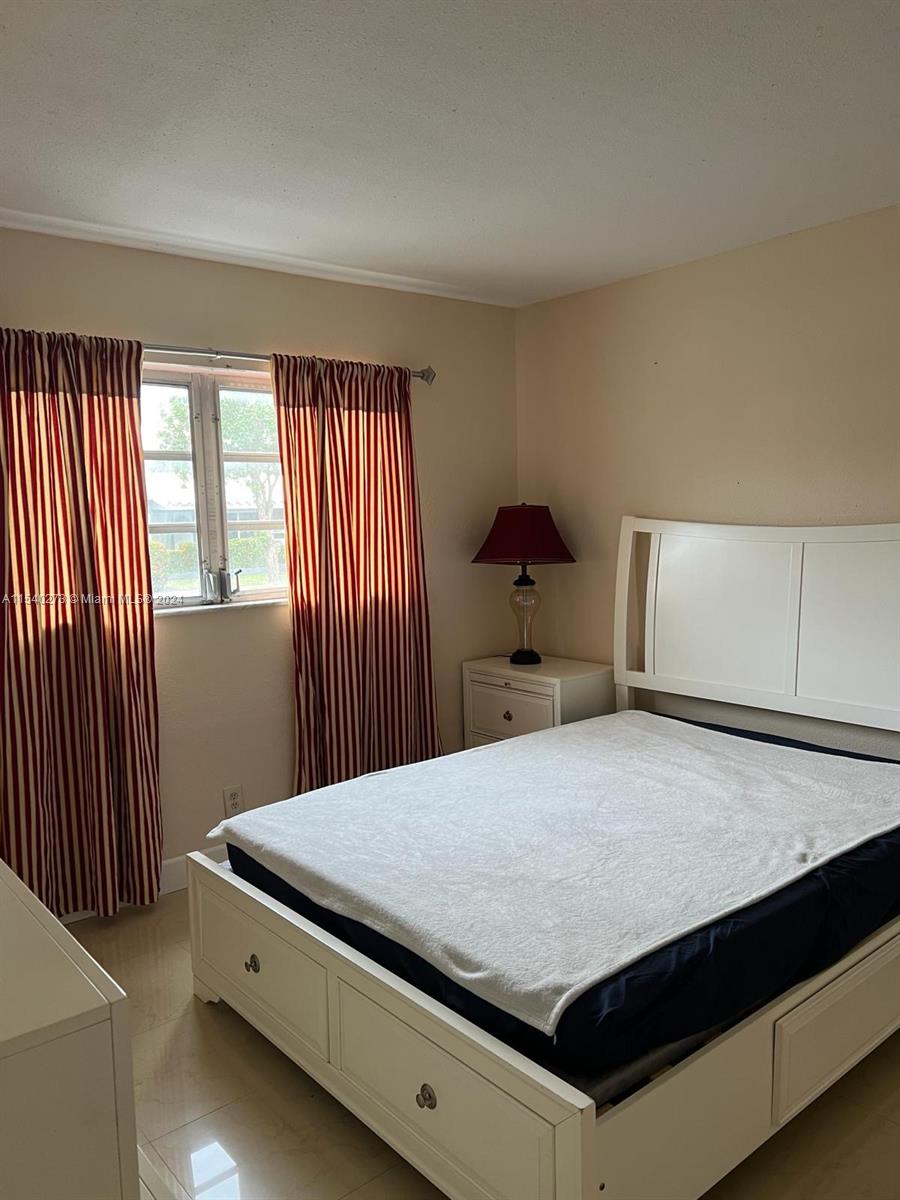 1000 NE 12th Ave 108, Hallandale Beach, Florida 33009, 2 Bedrooms Bedrooms, ,2 BathroomsBathrooms,Residential,For Sale,1000 NE 12th Ave 108,A11540273