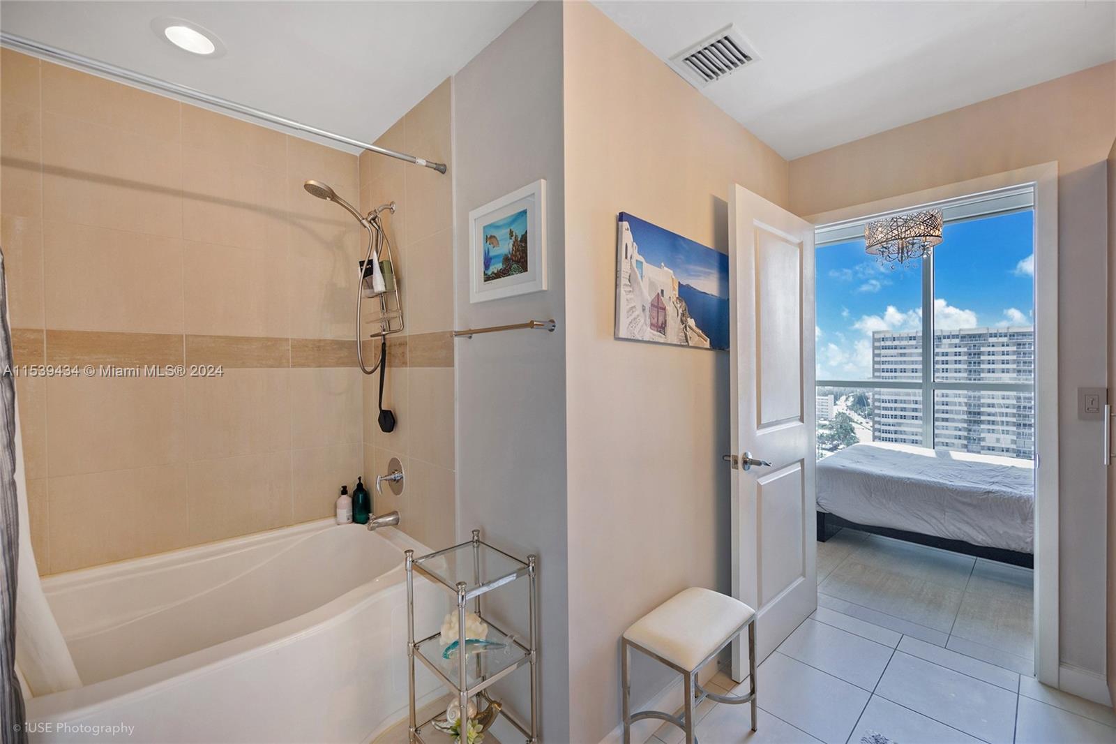 1945 S Ocean Dr 1902, Hallandale Beach, Florida 33009, 1 Bedroom Bedrooms, ,1 BathroomBathrooms,Residential,For Sale,1945 S Ocean Dr 1902,A11539434