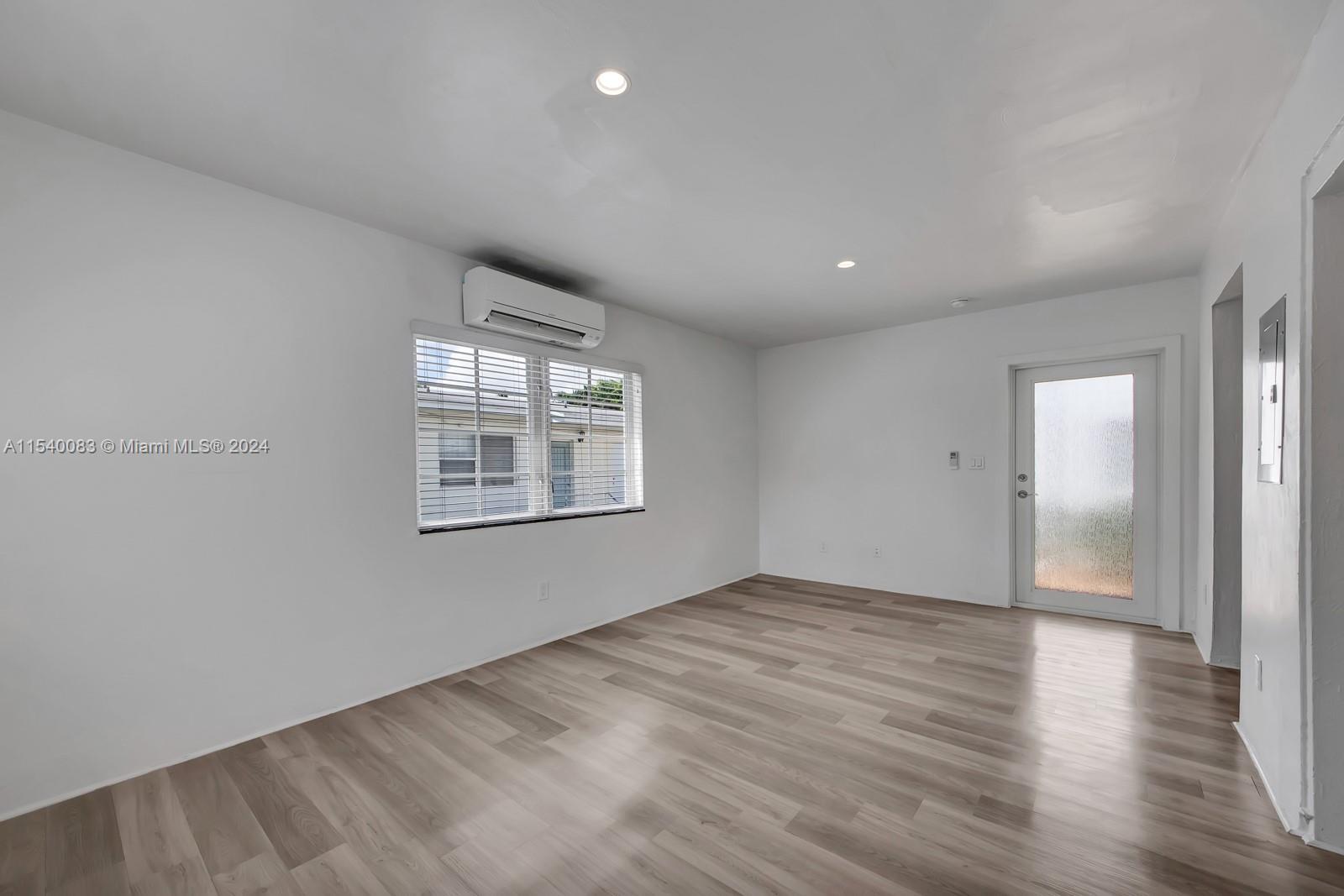 Miami, Florida 33138, ,1 BathroomBathrooms,Residentiallease,For Rent,A11540083