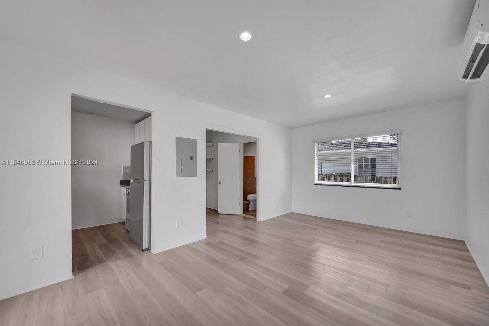 Miami, Florida 33138, ,1 BathroomBathrooms,Residentiallease,For Rent,A11540083