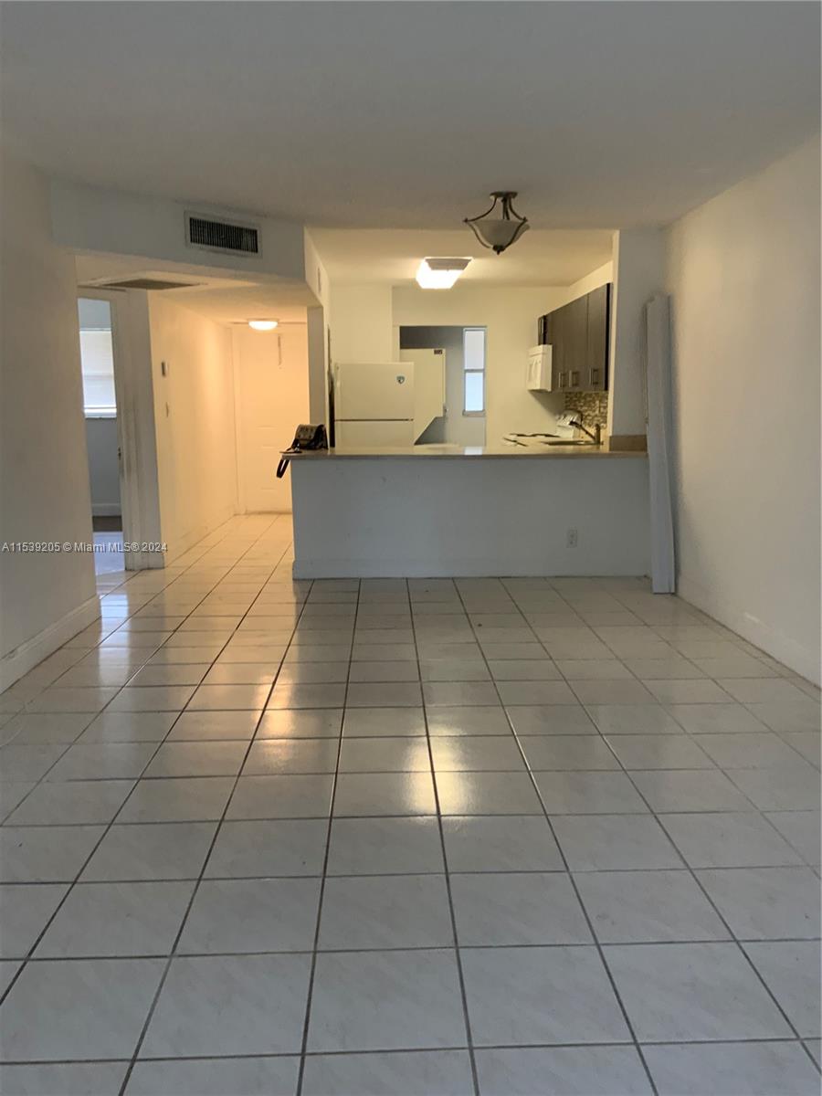 7925 S Colony Cir S 210, Tamarac, Florida 33321, 2 Bedrooms Bedrooms, ,2 BathroomsBathrooms,Residentiallease,For Rent,7925 S Colony Cir S 210,A11539205