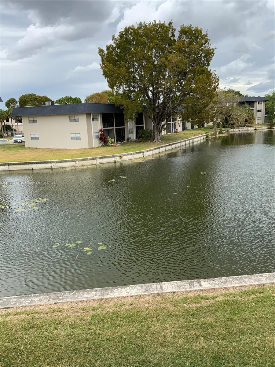 7925 S Colony Cir S 210, Tamarac, Florida 33321, 2 Bedrooms Bedrooms, ,2 BathroomsBathrooms,Residentiallease,For Rent,7925 S Colony Cir S 210,A11539205