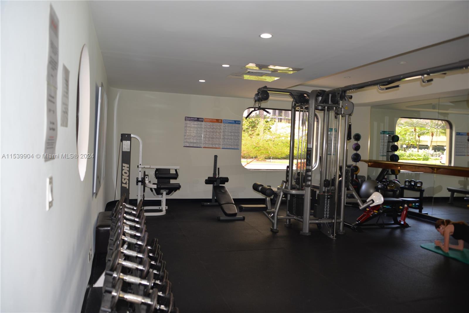2 Gyms.