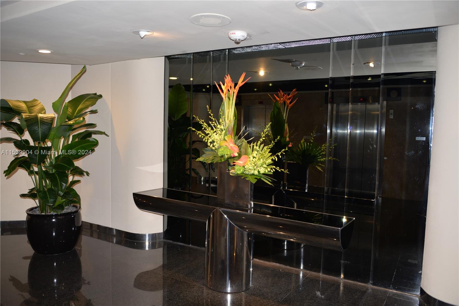 Aventura, Florida 33180, 2 Bedrooms Bedrooms, ,2 BathroomsBathrooms,Residential,For Sale,A11539904