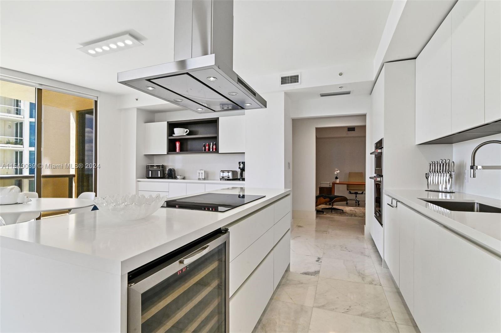 16275 Collins Ave, Sunny Isles Beach, FL, 33160 United States, 3 Bedrooms Bedrooms, ,3 BathroomsBathrooms,Residential,For Sale,Collins Ave,A11540039