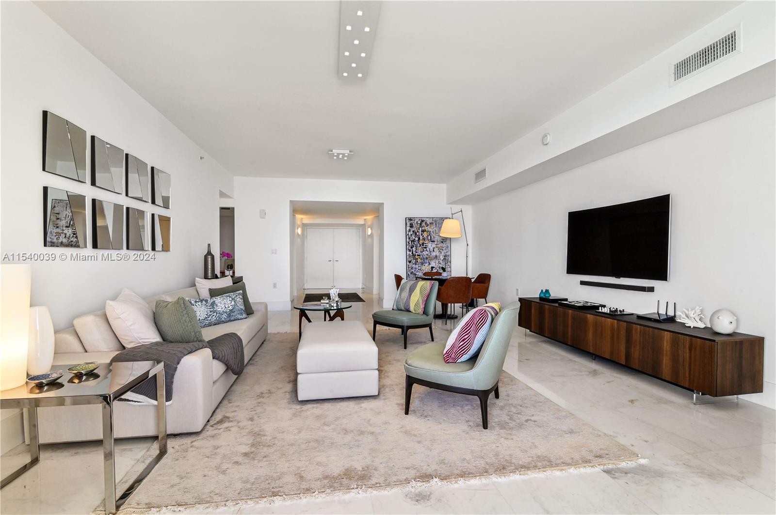 16275 Collins Ave, Sunny Isles Beach, FL, 33160 United States, 3 Bedrooms Bedrooms, ,3 BathroomsBathrooms,Residential,For Sale,Collins Ave,A11540039