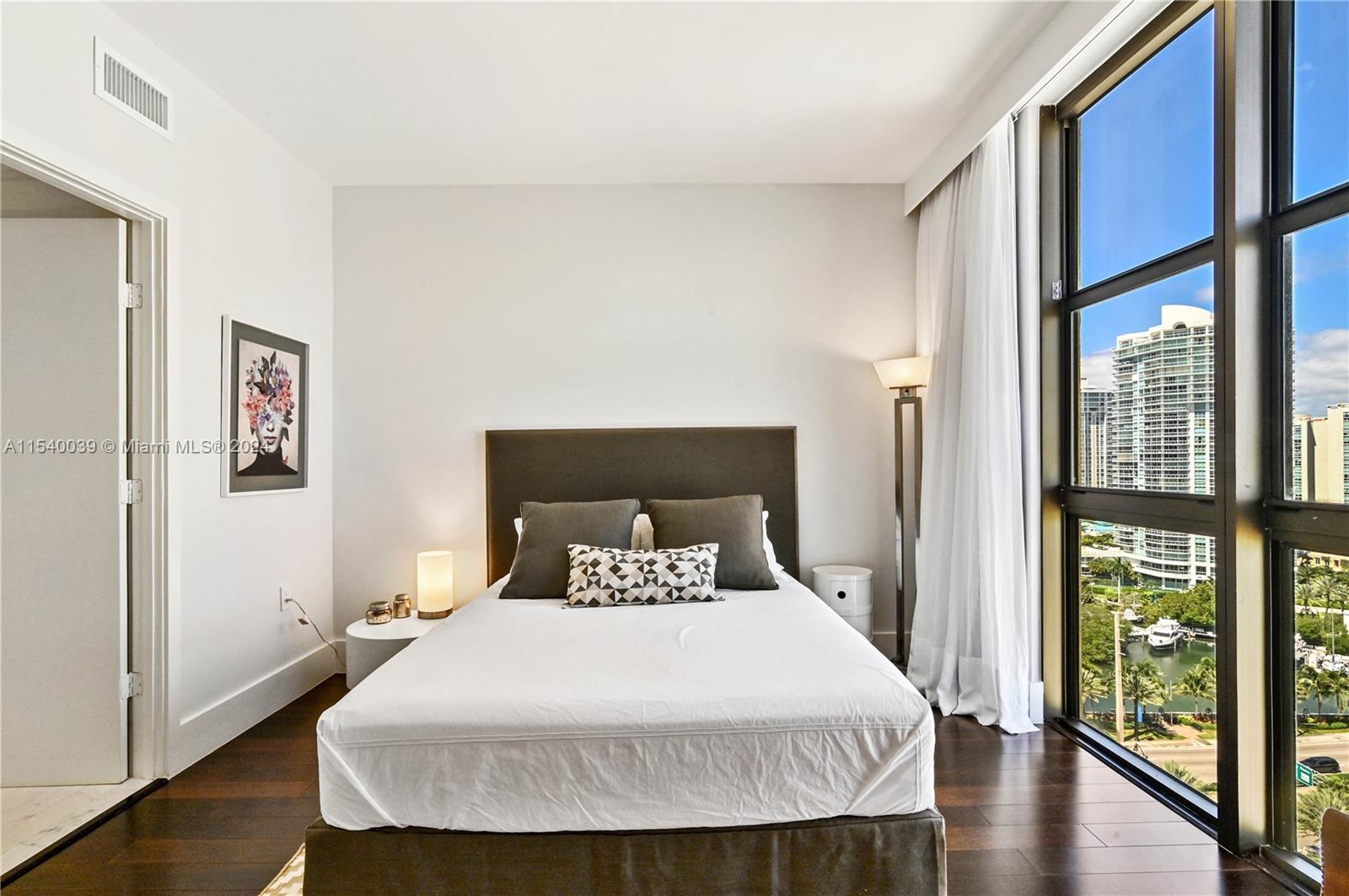 16275 Collins Ave, Sunny Isles Beach, FL, 33160 United States, 3 Bedrooms Bedrooms, ,3 BathroomsBathrooms,Residential,For Sale,Collins Ave,A11540039