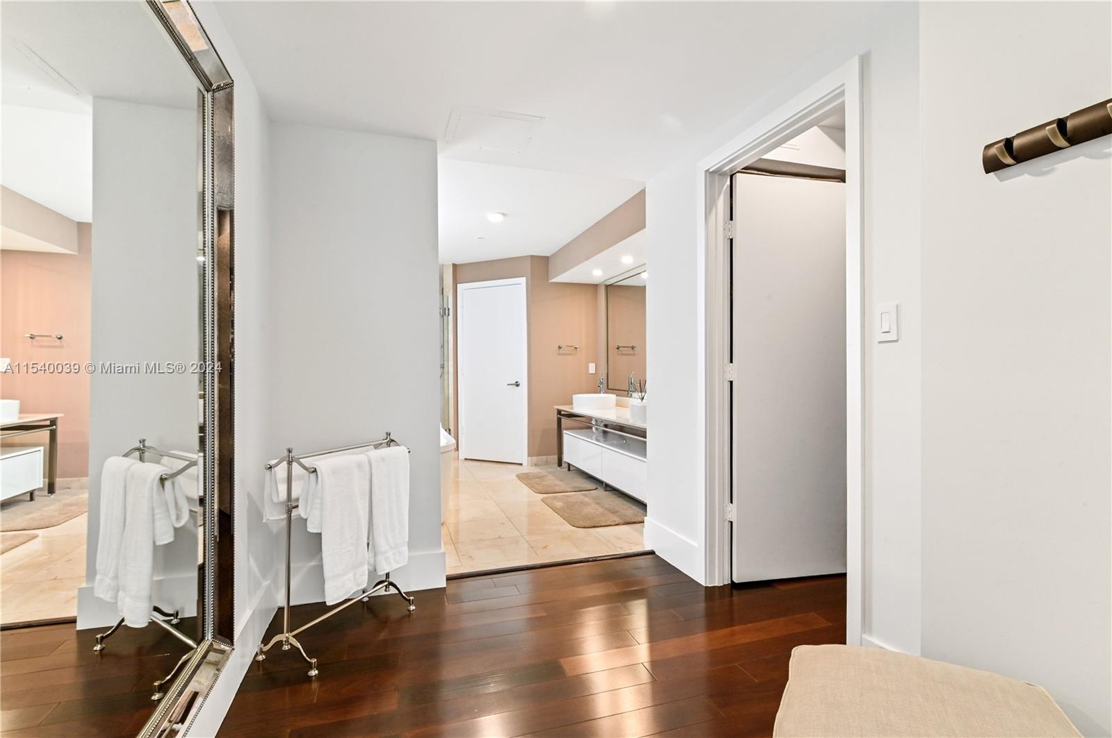 16275 Collins Ave, Sunny Isles Beach, FL, 33160 United States, 3 Bedrooms Bedrooms, ,3 BathroomsBathrooms,Residential,For Sale,Collins Ave,A11540039