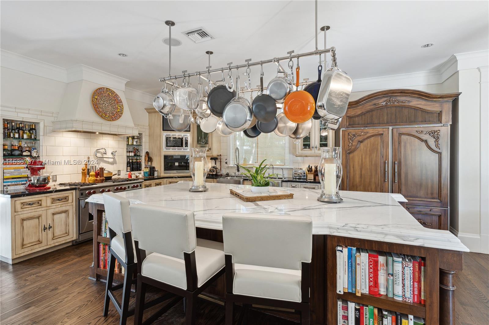 3350 Ah We Wa St, Miami, FL, 33133 United States, 5 Bedrooms Bedrooms, ,4 BathroomsBathrooms,Residential,For Sale,Ah We Wa St,A11536797