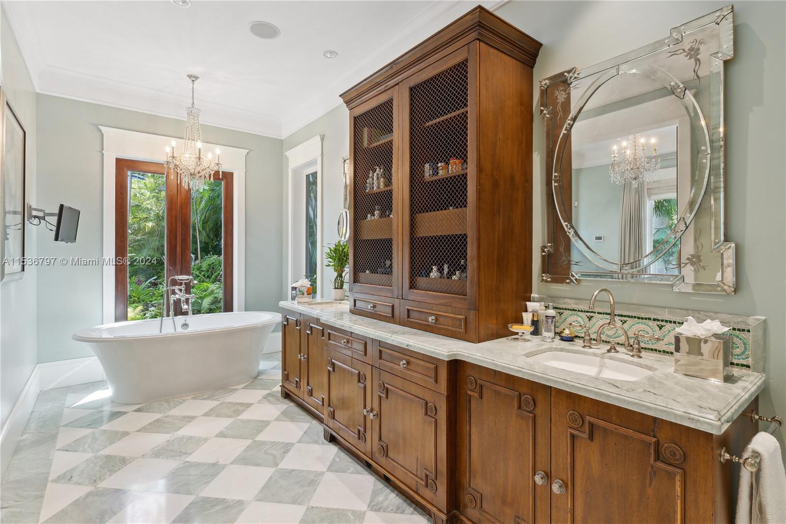 3350 Ah We Wa St, Miami, FL, 33133 United States, 5 Bedrooms Bedrooms, ,4 BathroomsBathrooms,Residential,For Sale,Ah We Wa St,A11536797