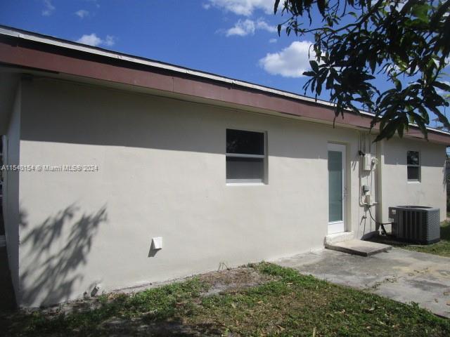 1771 25th Ter, Fort Lauderdale, FL, 33311 United States, 5 Bedrooms Bedrooms, ,2 BathroomsBathrooms,Residential,For Sale,25th Ter,A11540154