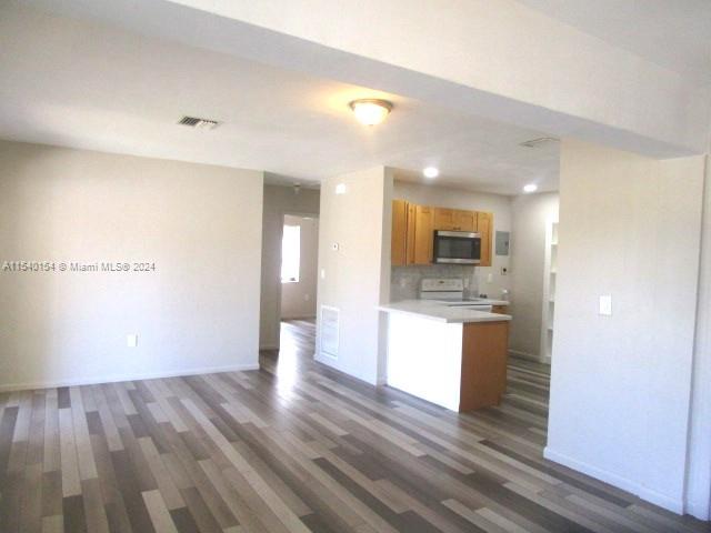 1771 25th Ter, Fort Lauderdale, FL, 33311 United States, 5 Bedrooms Bedrooms, ,2 BathroomsBathrooms,Residential,For Sale,25th Ter,A11540154