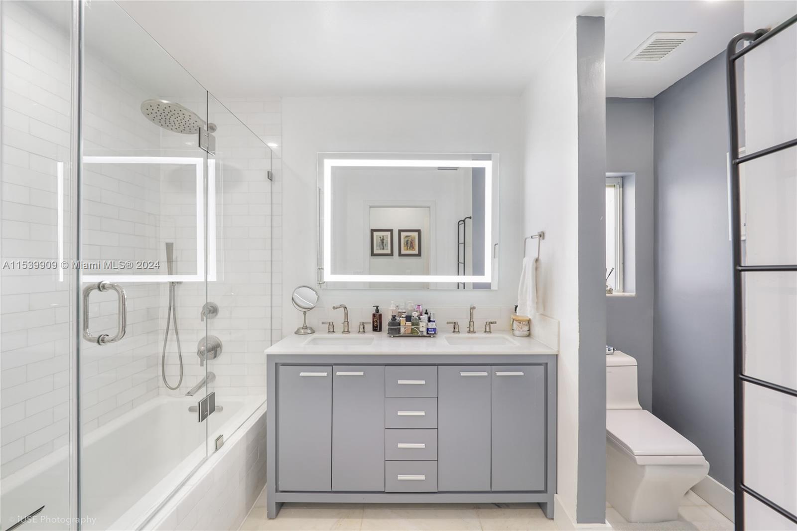 47 Fonseca Ave, Coral Gables, Florida 33134, 3 Bedrooms Bedrooms, ,2 BathroomsBathrooms,Residential,For Sale,47 Fonseca Ave,A11539909