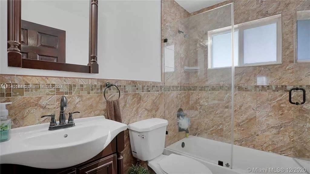 17700 SW 174th St, Miami, Florida 33187, 3 Bedrooms Bedrooms, ,2 BathroomsBathrooms,Residential,For Sale,17700 SW 174th St,A11540144