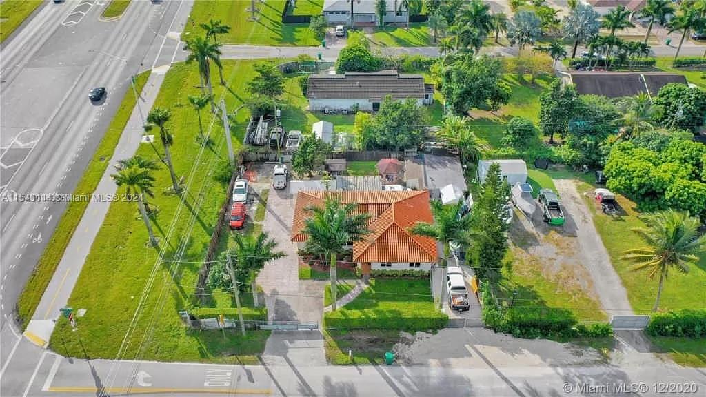 17700 SW 174th St, Miami, Florida 33187, 3 Bedrooms Bedrooms, ,2 BathroomsBathrooms,Residential,For Sale,17700 SW 174th St,A11540144