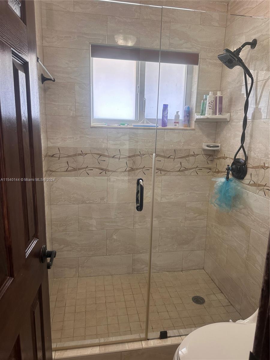 17700 SW 174th St, Miami, Florida 33187, 3 Bedrooms Bedrooms, ,2 BathroomsBathrooms,Residential,For Sale,17700 SW 174th St,A11540144