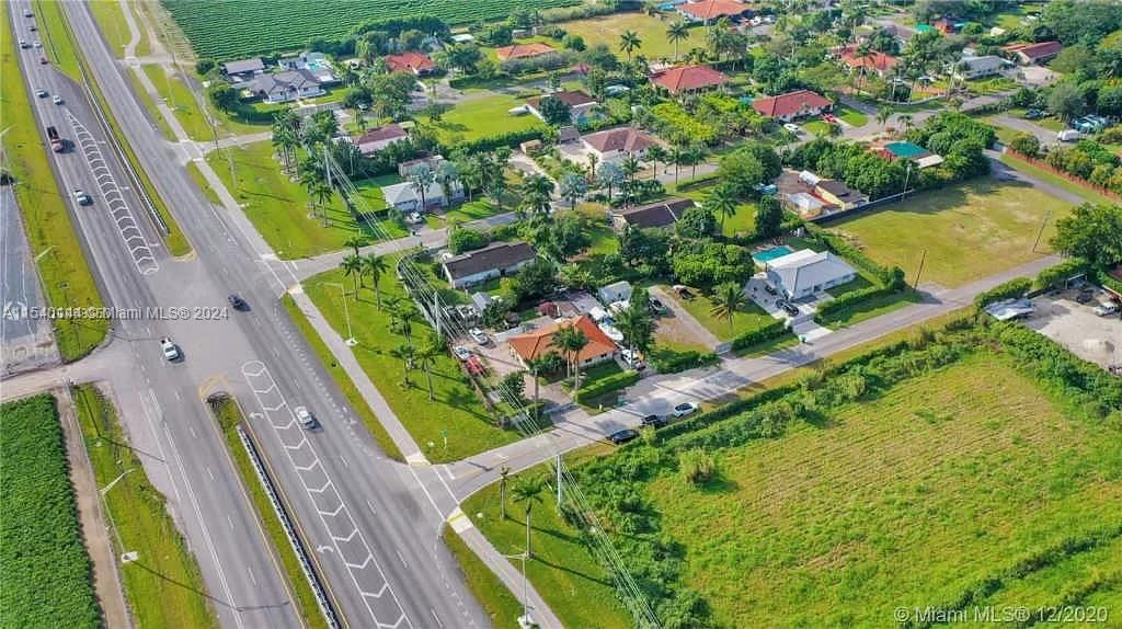 17700 SW 174th St, Miami, Florida 33187, 3 Bedrooms Bedrooms, ,2 BathroomsBathrooms,Residential,For Sale,17700 SW 174th St,A11540144