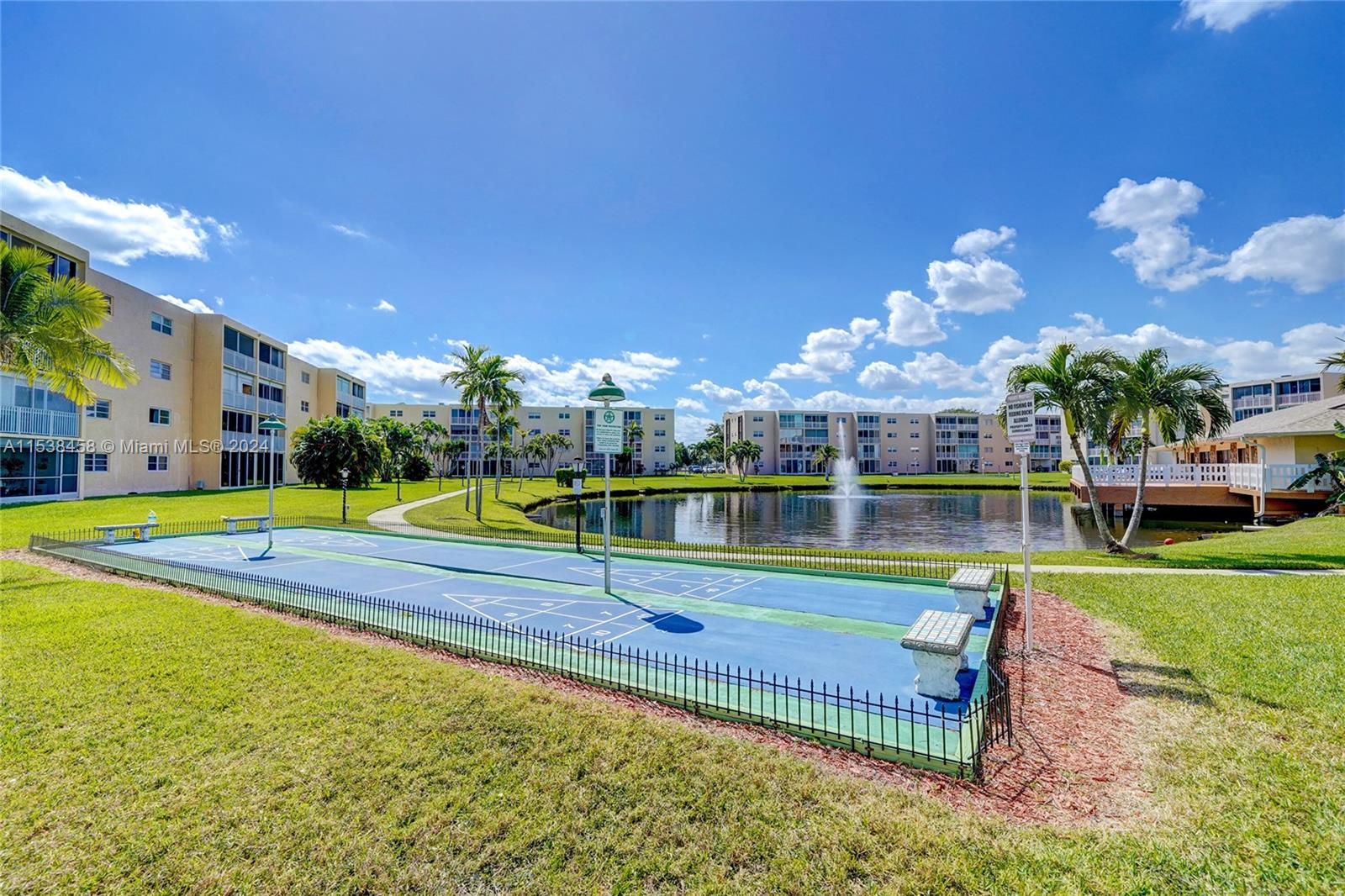 206 SE 10th St 105, Dania Beach, Florida 33004, 1 Bedroom Bedrooms, ,1 BathroomBathrooms,Residential,For Sale,206 SE 10th St 105,A11538458