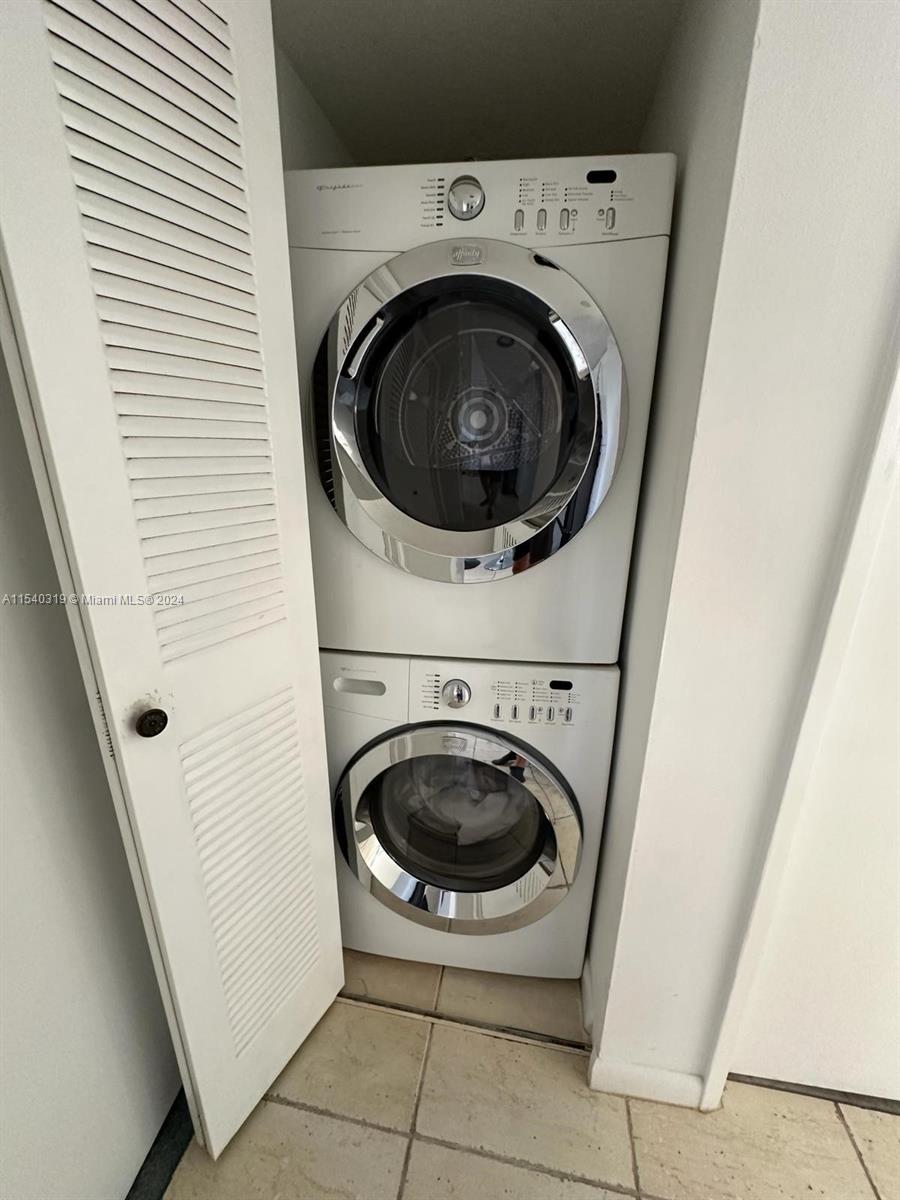 3300 NE 191st St 518, Aventura, Florida 33180, 2 Bedrooms Bedrooms, ,2 BathroomsBathrooms,Residentiallease,For Rent,3300 NE 191st St 518,A11540319