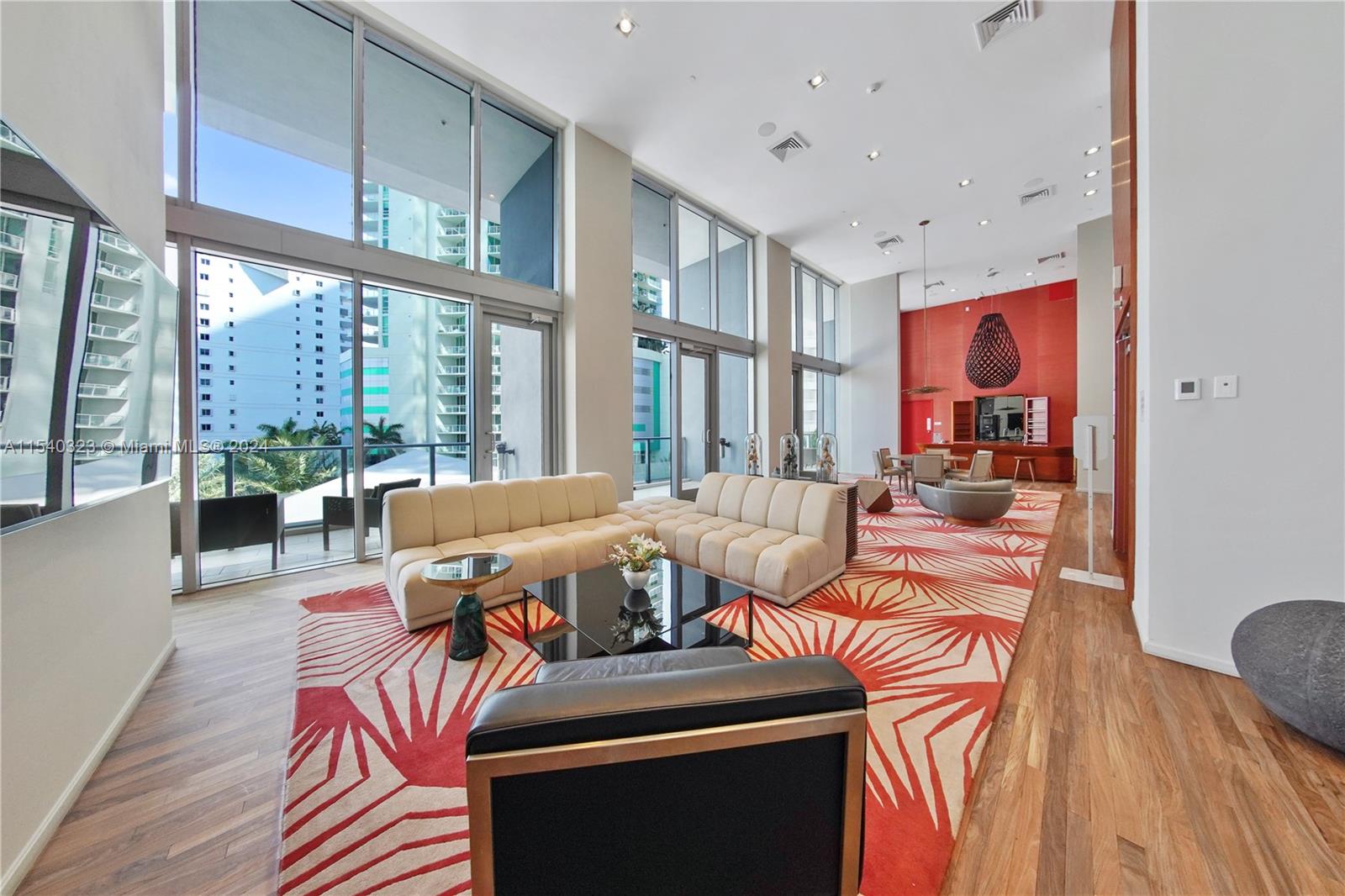 1300 Brickell Bay Dr 4105, Miami, Florida 33131, 2 Bedrooms Bedrooms, ,2 BathroomsBathrooms,Residentiallease,For Rent,1300 Brickell Bay Dr 4105,A11540323