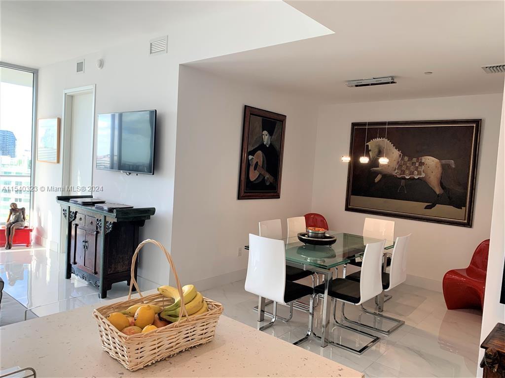 1300 Brickell Bay Dr 4105, Miami, Florida 33131, 2 Bedrooms Bedrooms, ,2 BathroomsBathrooms,Residentiallease,For Rent,1300 Brickell Bay Dr 4105,A11540323
