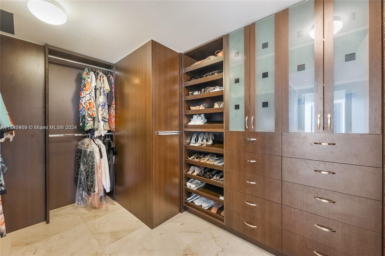 17201 Collins Ave, Sunny Isles Beach, FL, 33160 United States, 3 Bedrooms Bedrooms, ,3 BathroomsBathrooms,Residential,For Sale,Collins Ave,A11540409