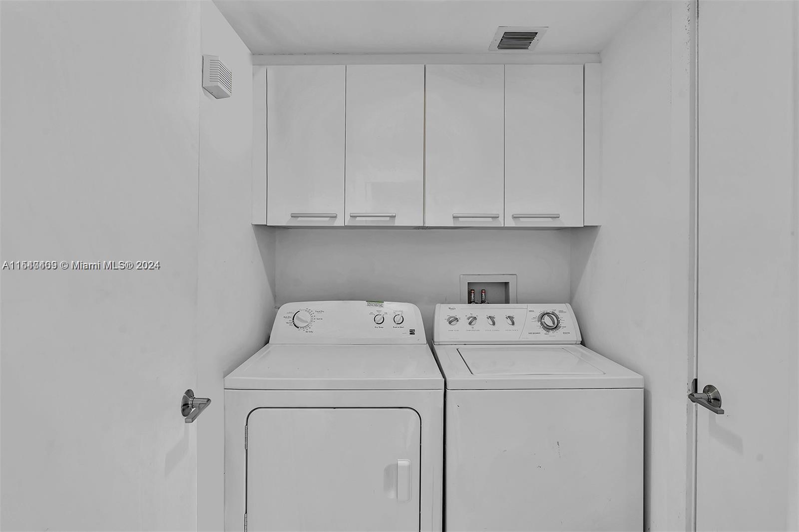 17201 Collins Ave, Sunny Isles Beach, FL, 33160 United States, 3 Bedrooms Bedrooms, ,3 BathroomsBathrooms,Residential,For Sale,Collins Ave,A11540409