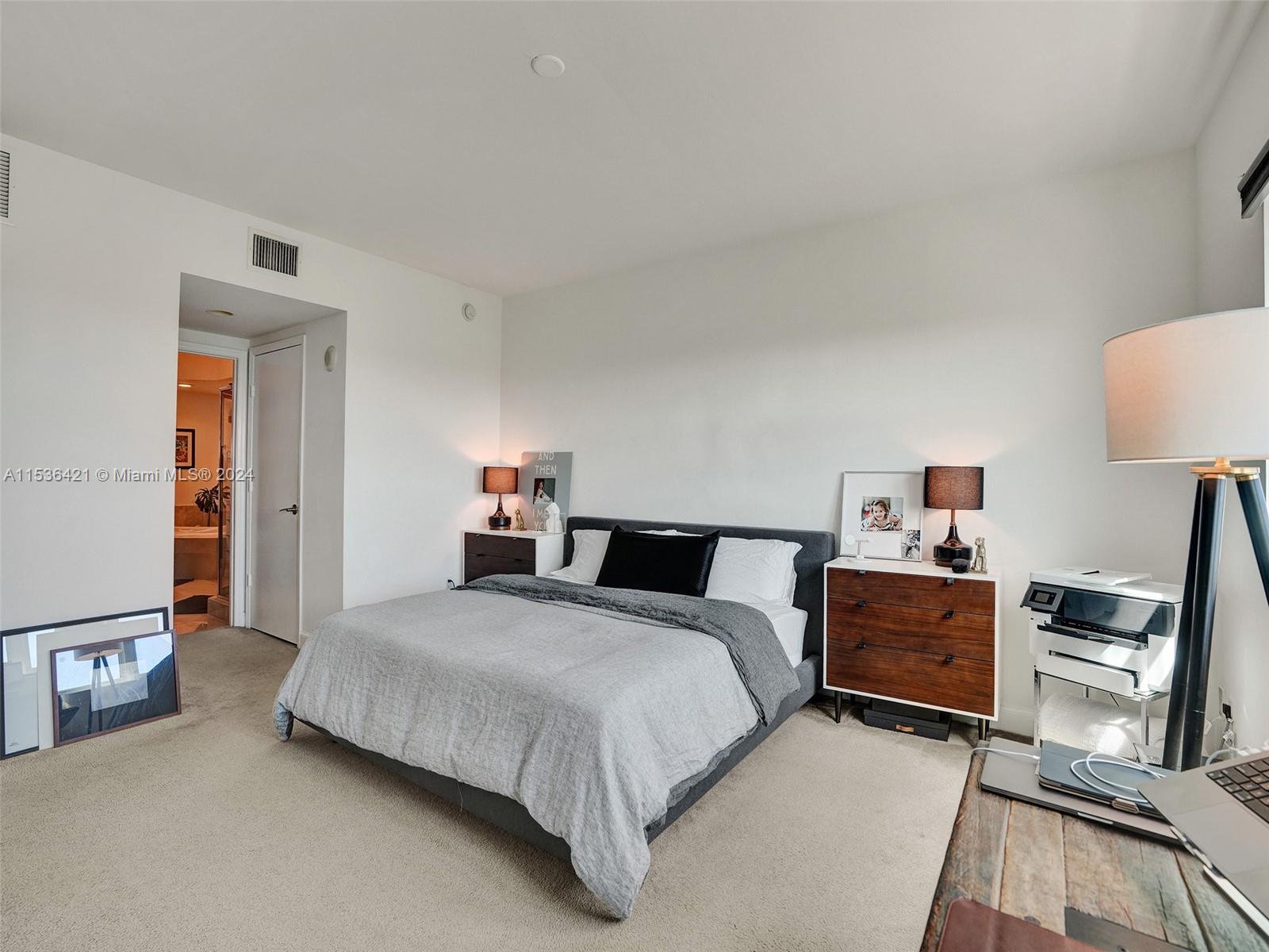15051 Royal Oaks Ln 1004, North Miami, Florida 33181, 2 Bedrooms Bedrooms, ,2 BathroomsBathrooms,Residential,For Sale,15051 Royal Oaks Ln 1004,A11536421