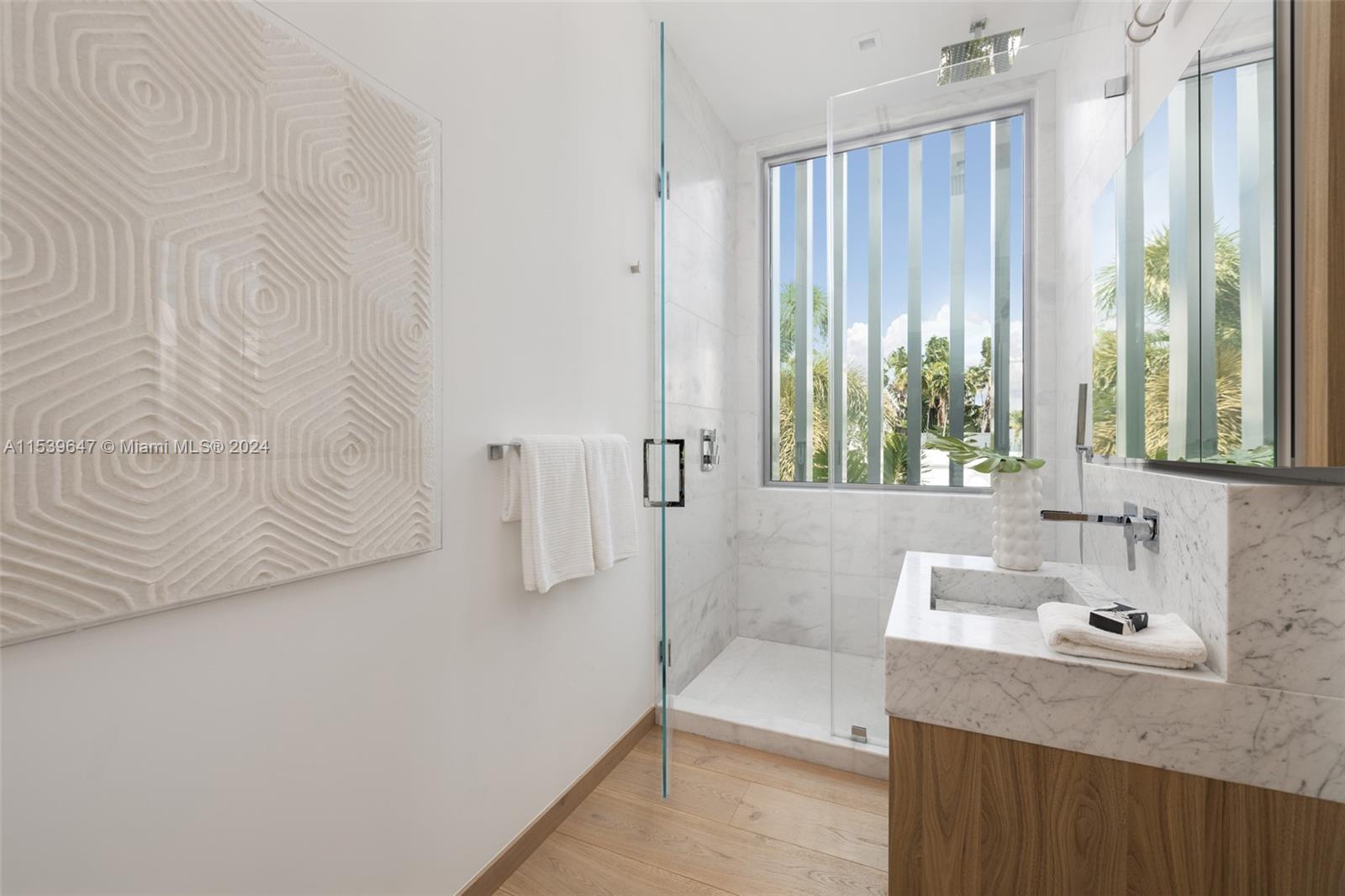 3rd floor bedroom shower