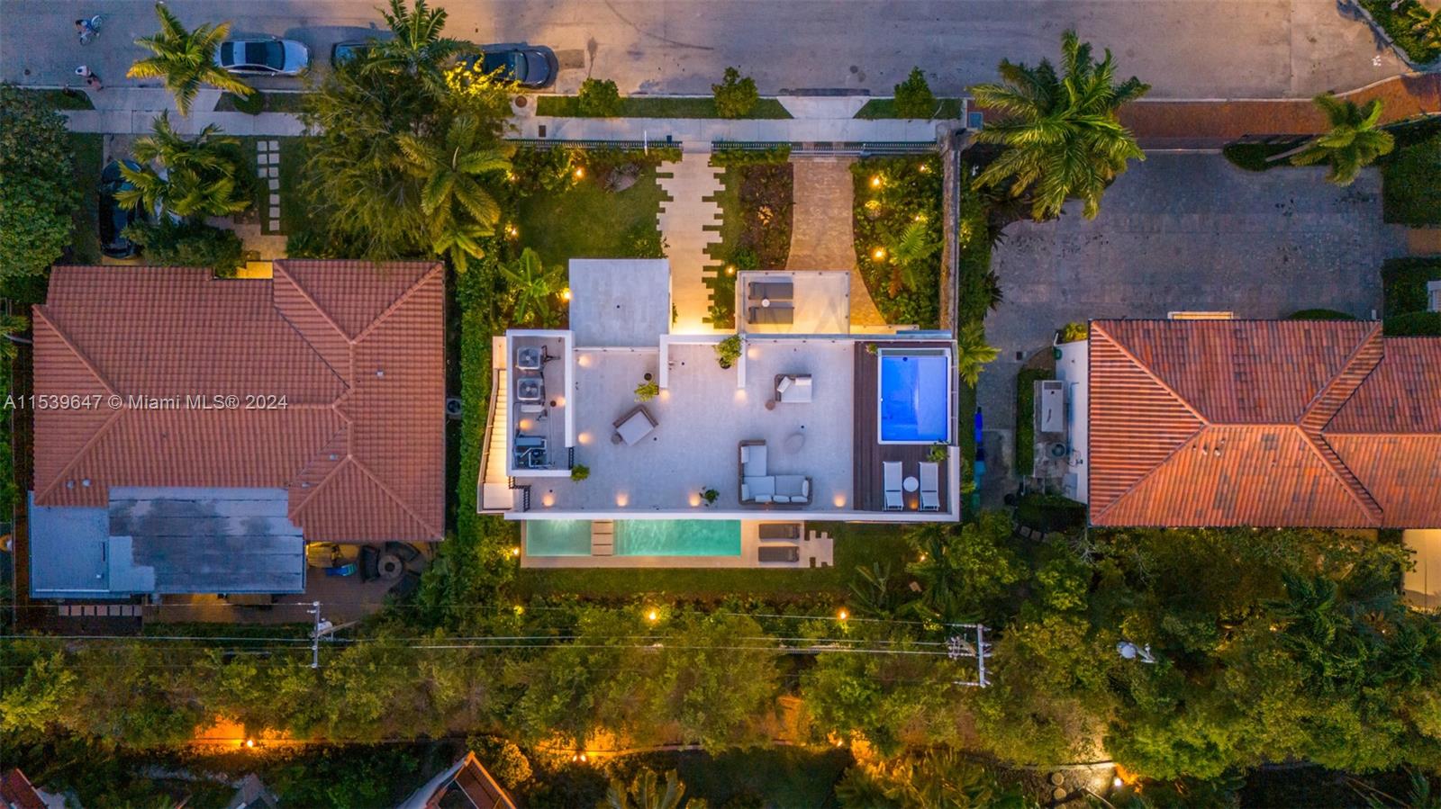 3560 Crystal View Ct, Miami, FL, 33133 United States, 4 Bedrooms Bedrooms, ,4 BathroomsBathrooms,Residential,For Sale,Crystal View Ct,A11539647