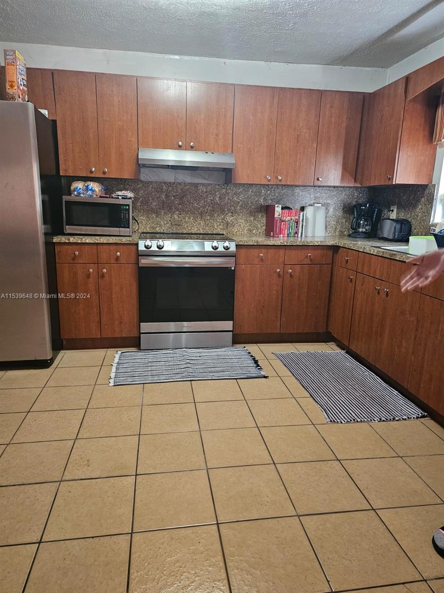 28029 SW 143rd Ct, Homestead, Florida 33033, 2 Bedrooms Bedrooms, 1 Room Rooms,1 BathroomBathrooms,Residential,For Sale,28029 SW 143rd Ct,A11539648