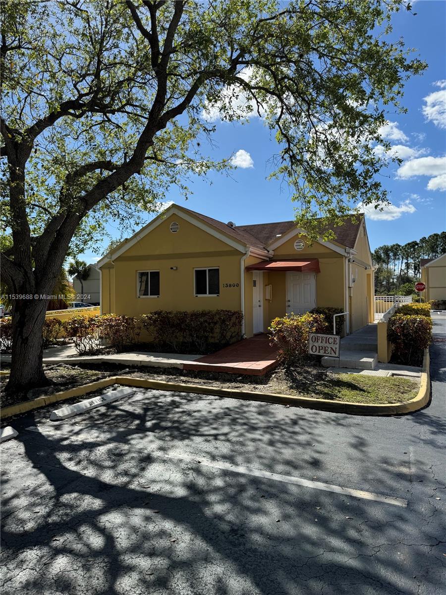 Apts a la Venta en Kendall. En Venta, Comunidad, Vecindario