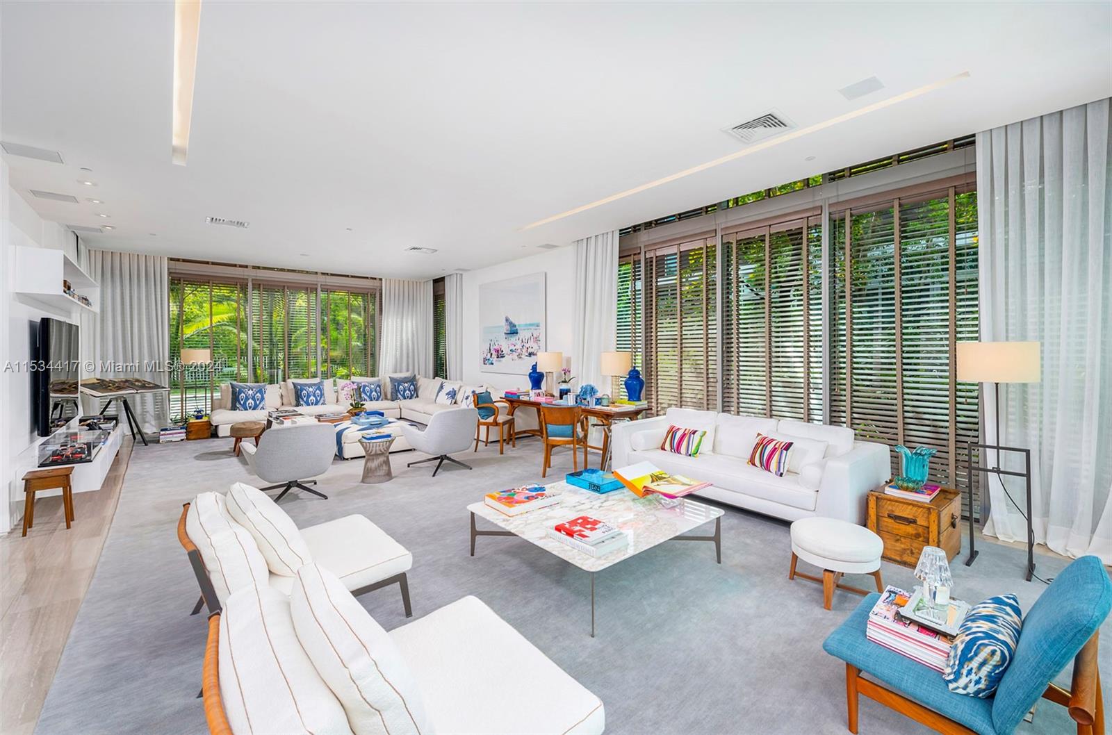 107 REEF LANE, Key Biscayne, FL, 33149 United States, 7 Bedrooms Bedrooms, ,5 BathroomsBathrooms,Residential,For Sale,REEF LANE,A11534417