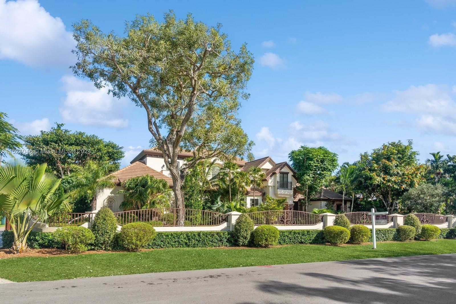 12301 Vista Ln, Pinecrest, FL, 33156 United States, 8 Bedrooms Bedrooms, ,8 BathroomsBathrooms,Residential,For Sale,Vista Ln,A11524046