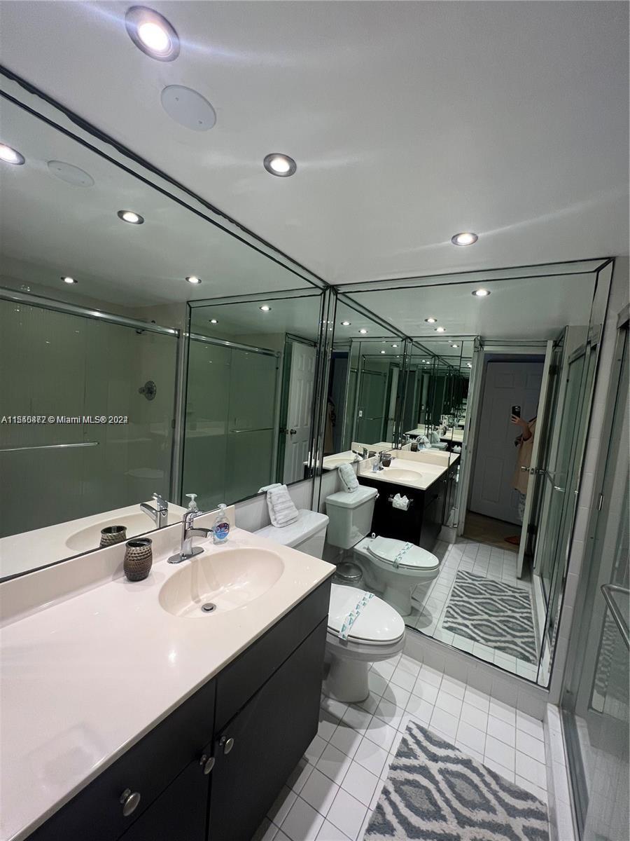 5161 Collins Ave 1711, Miami Beach, Florida 33140, 2 Bedrooms Bedrooms, ,2 BathroomsBathrooms,Residential,For Sale,5161 Collins Ave 1711,A11540472
